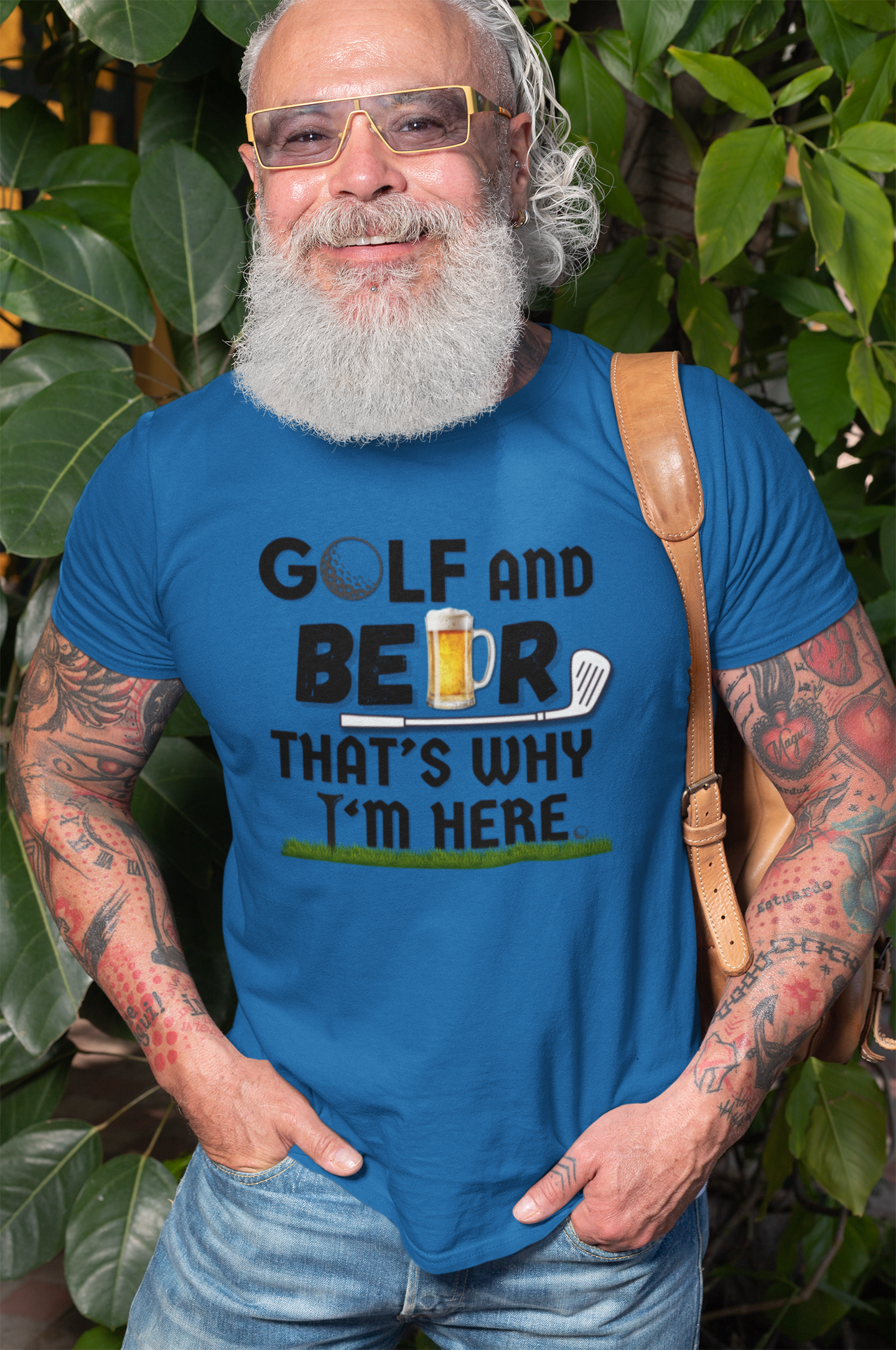 "Golf and Beer. That's Why I'm Here" - T-Shirt (DT)