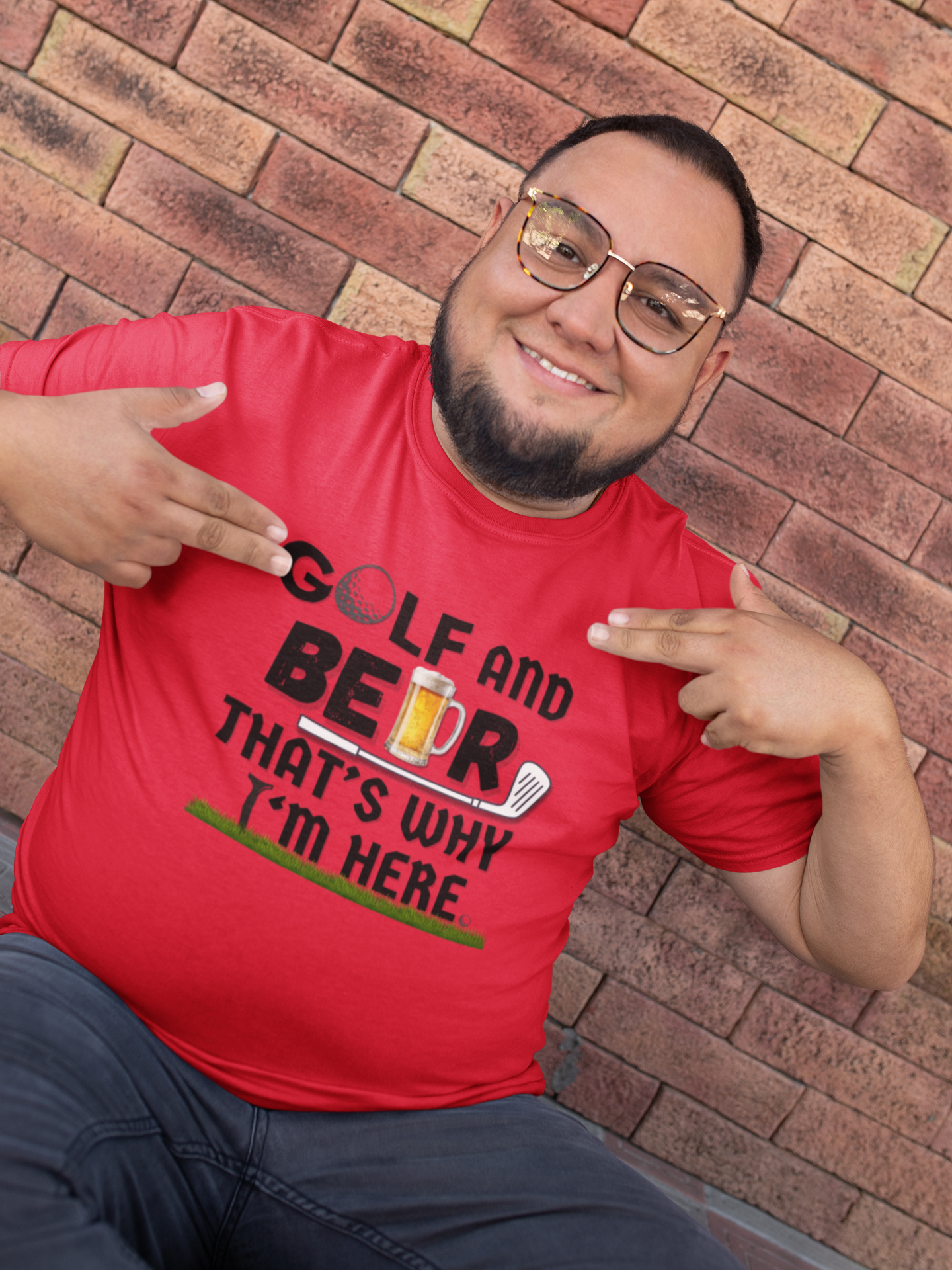 "Golf and Beer. That's Why I'm Here" - T-Shirt (DT)