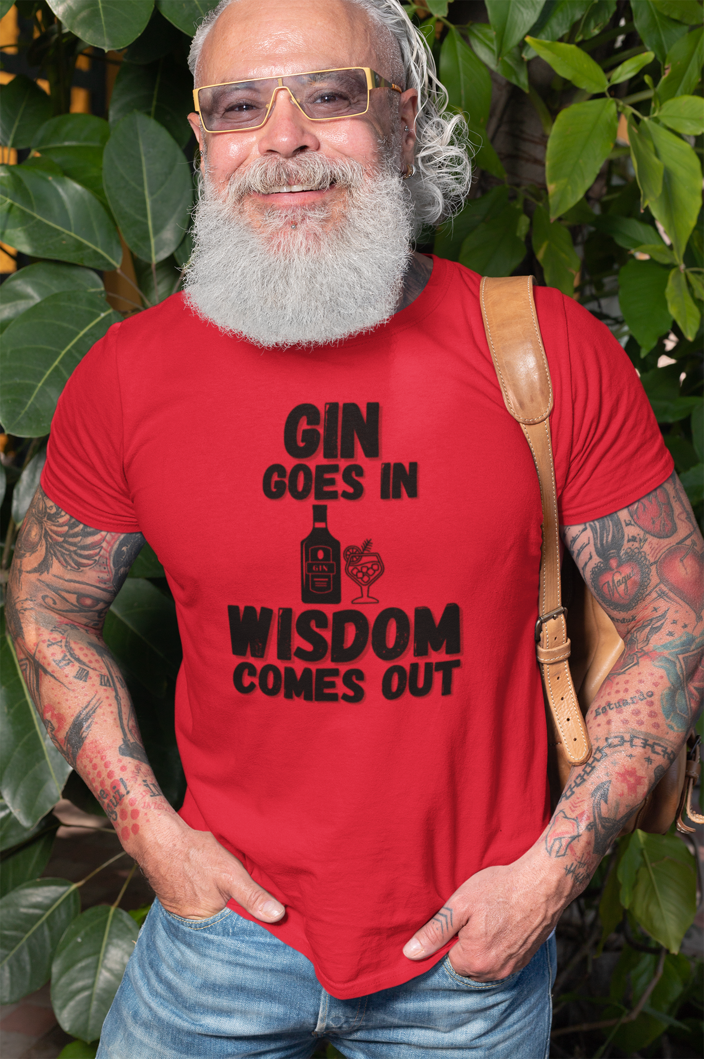 "Gin Goes In. Wisdom Comes Out" - T-Shirt (DT)