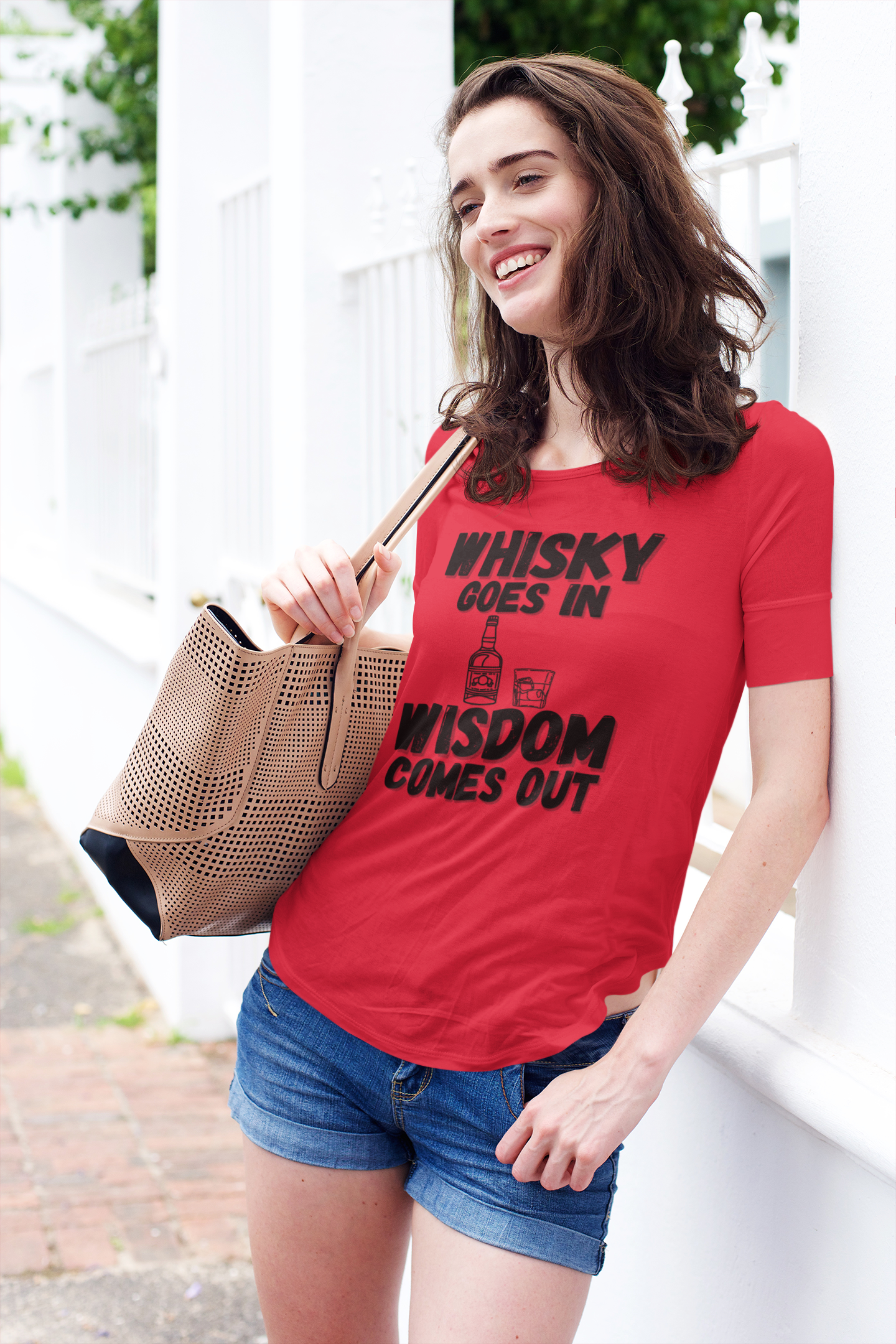 "Whisky Goes In. Wisdom Comes Out" - T-Shirt (DT)