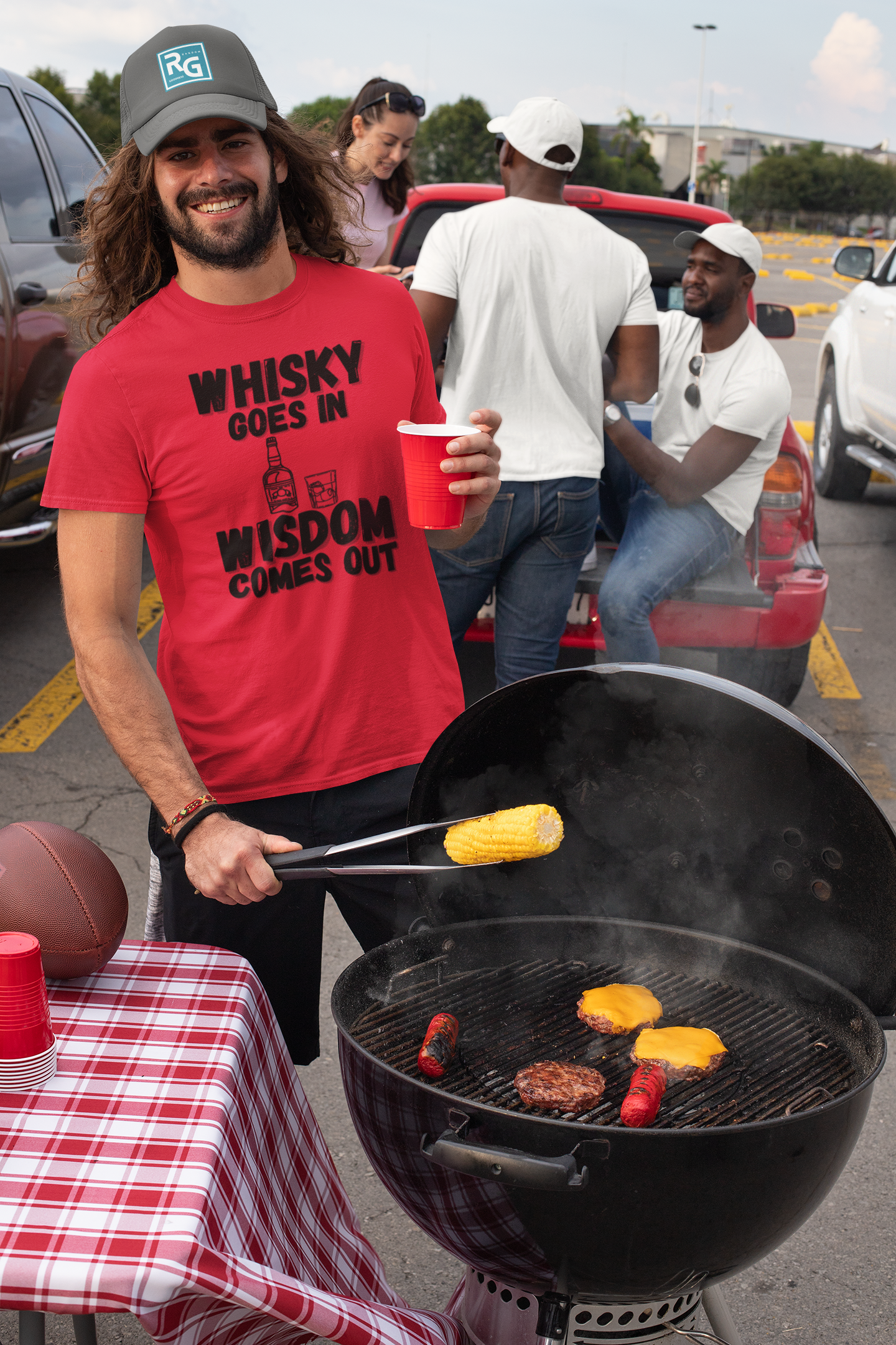 "Whisky Goes In. Wisdom Comes Out" - T-Shirt (DT)