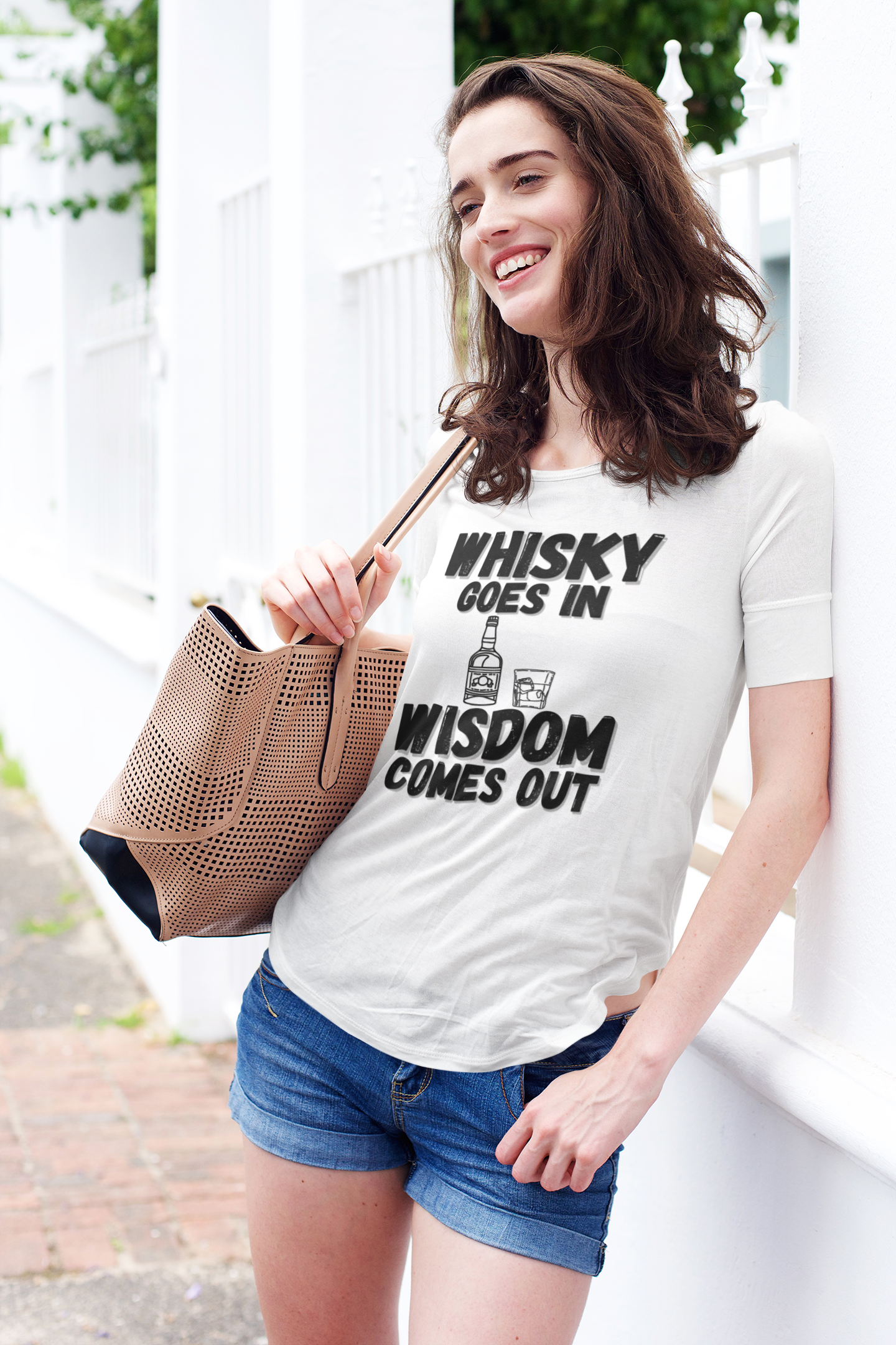 "Whisky Goes In. Wisdom Comes Out" - T-Shirt (DT)