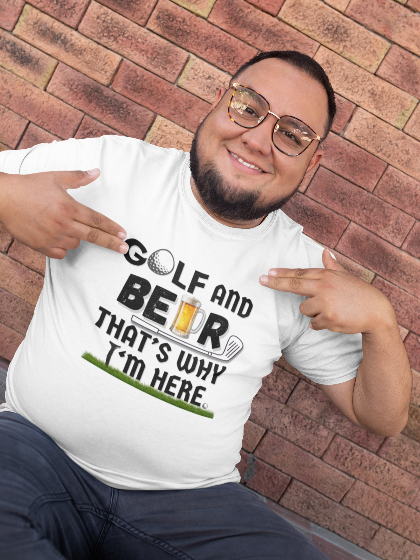 "Golf and Beer. That's Why I'm Here" - T-Shirt (DT)