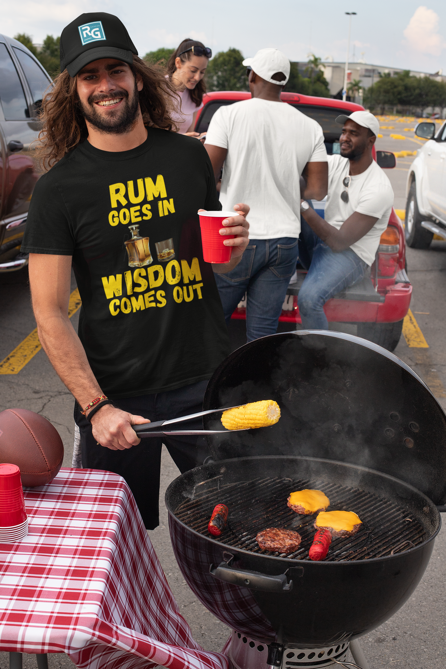 "Rum Goes In. Wisdom Comes Out" - T-Shirt (GT)