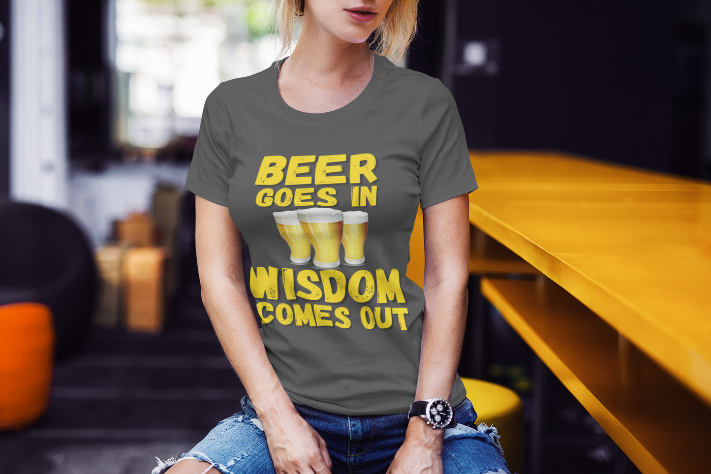 "Beer Goes In. Wisdom Comes Out" - T-shrt (GT)