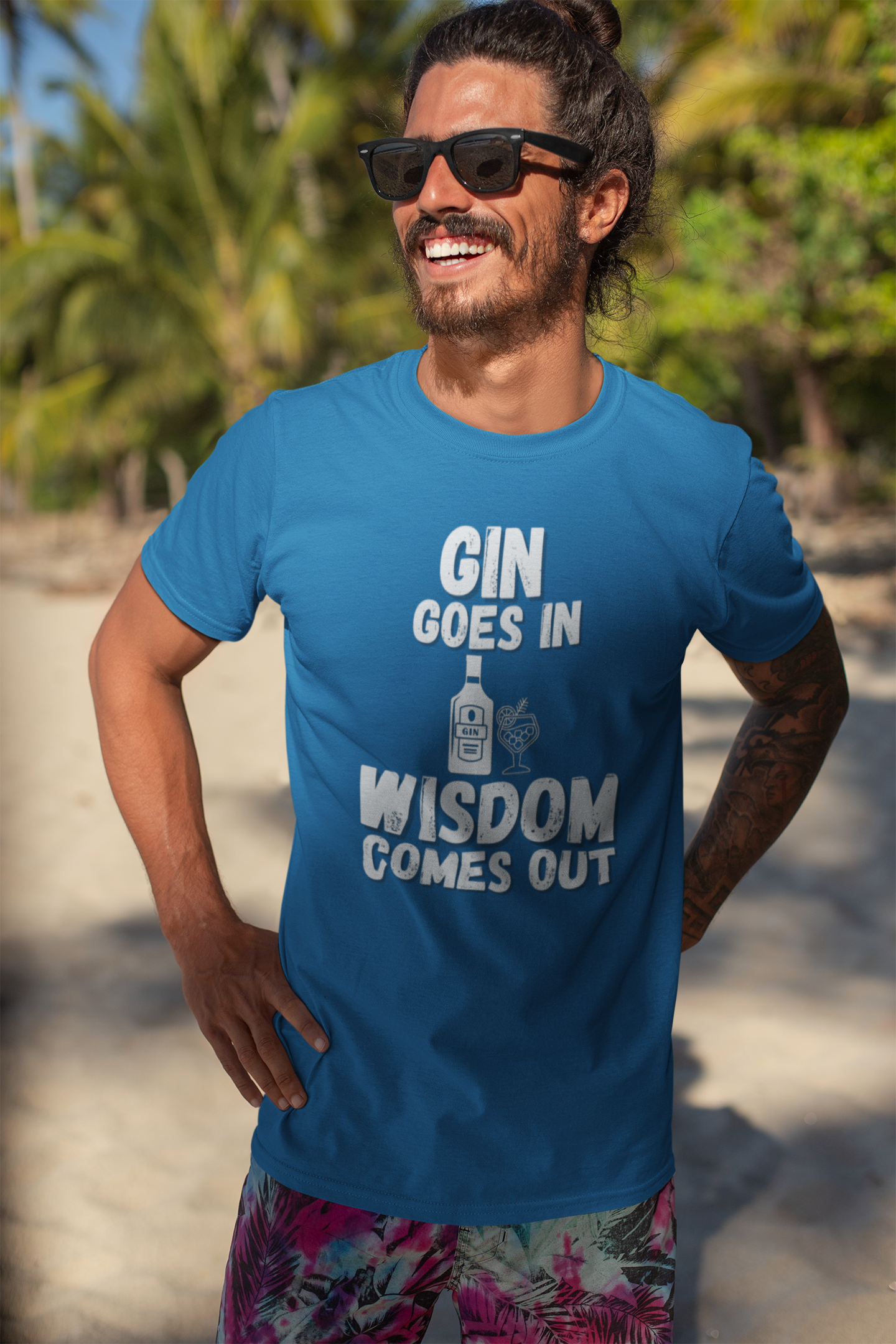 "Gin Goes In. Wisdom Comes Out" - T-Shirt (LT)