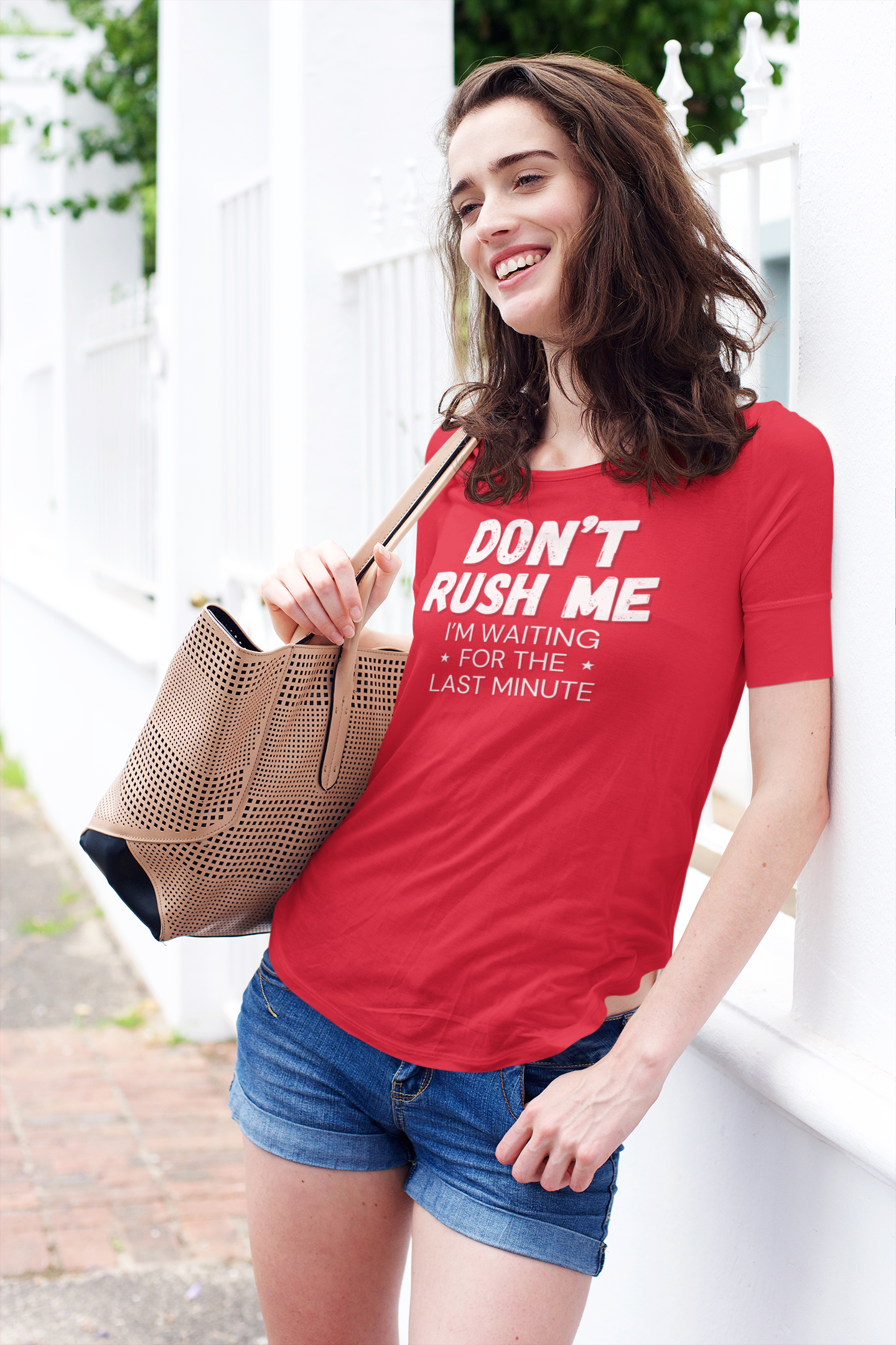 "Don't Rush Me. I'm Waiting For The Last Minute." - T-Shirt (LT)