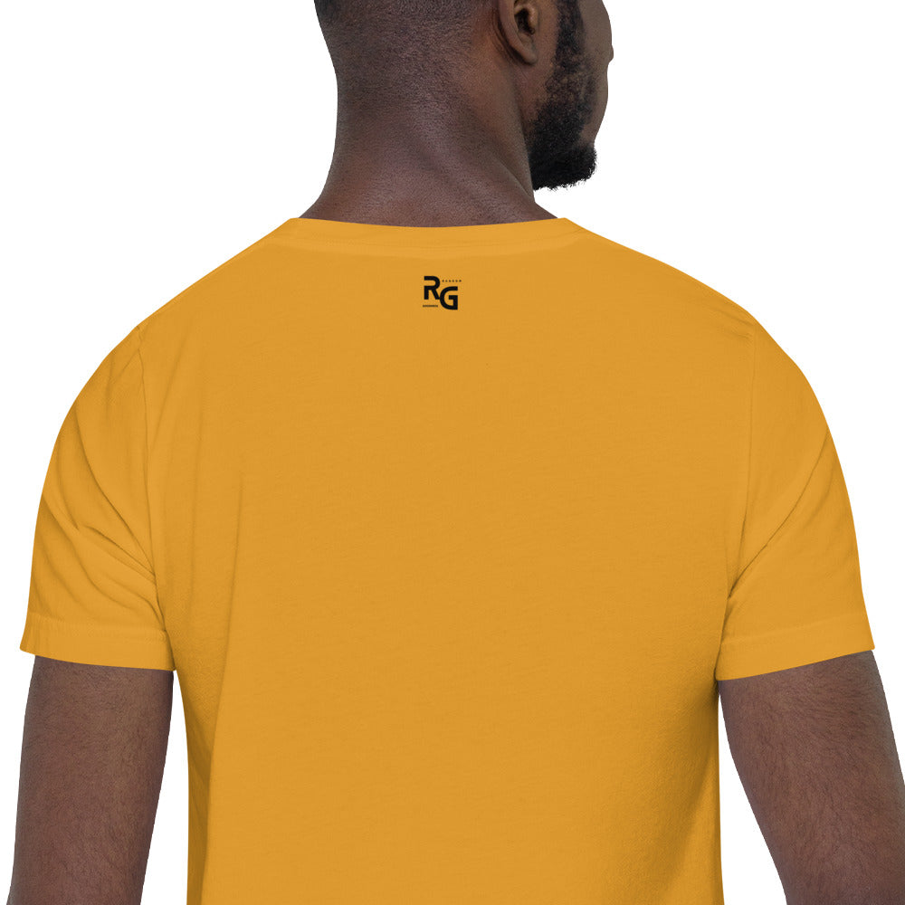 "That's What I Do. I Drink Scotch and I know Things." - T-shirt, unisex (DT)